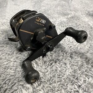 Vintage Quantum QD 1310 Dynamag Baitcasting Fishing Reel Graphite